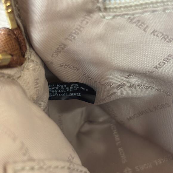 Michael Kors Brown Cindy Dome Saffiano Leather Crossbody Strap Chain Handbag - Picture 14 of 15